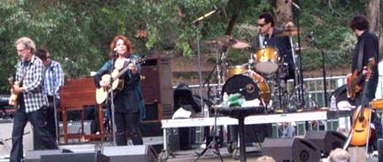 Rosanne Cash and her band. [Photo by Grace Sankey-Berman]