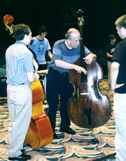 Bassist Jay Leonhart demonstrates technique. [Photo by Butch Berman]